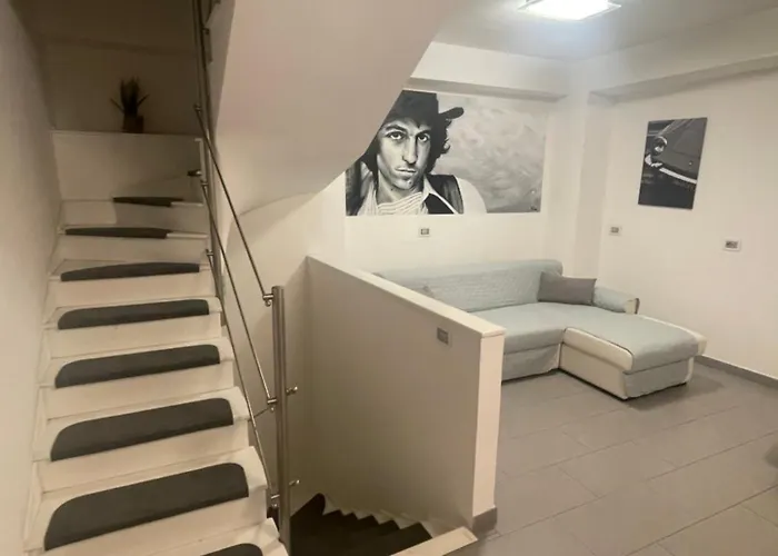 Pensión Sei Ottavi Gioiosa Marea